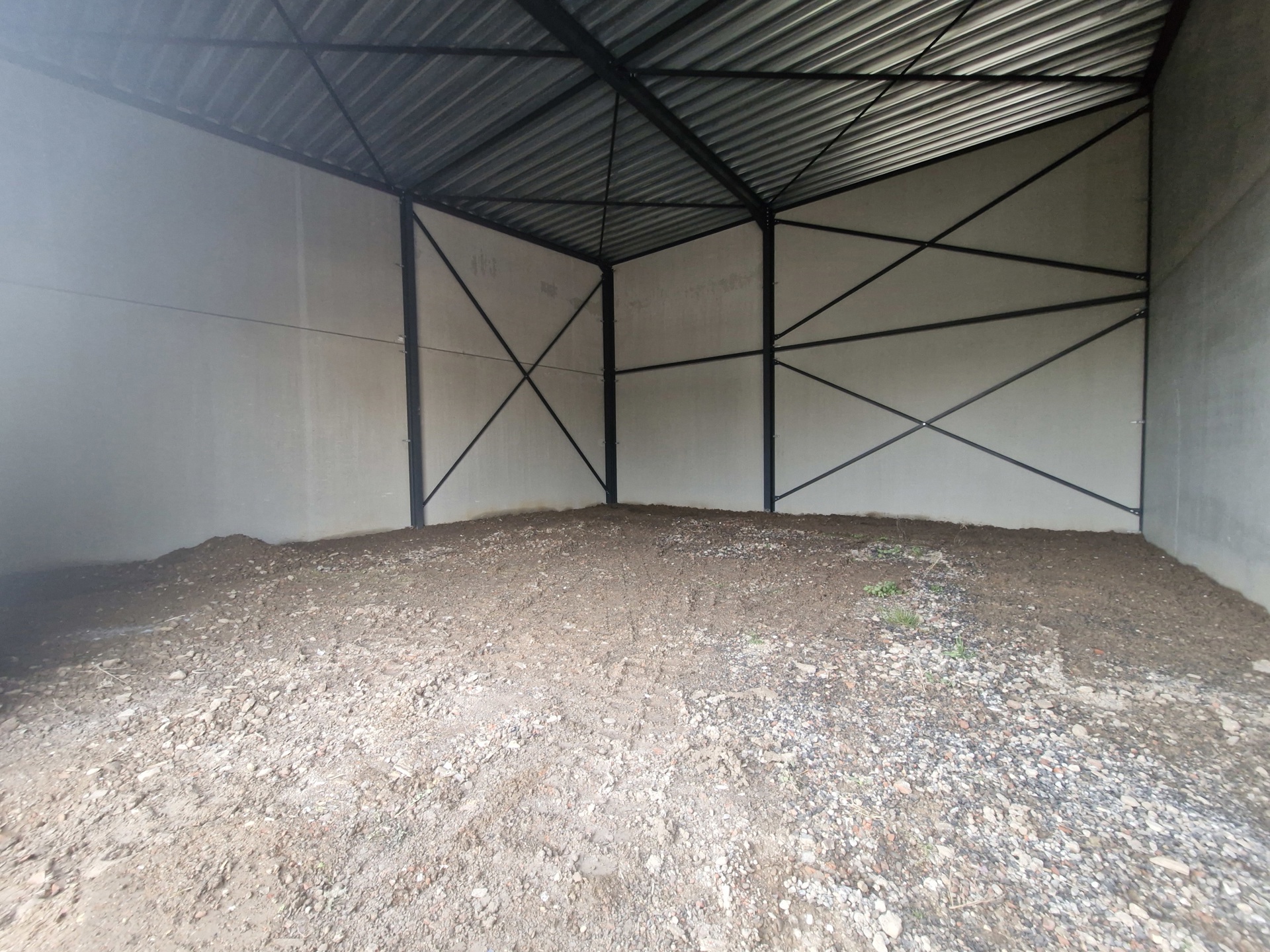 Commercial for rent in Ath - photo 2