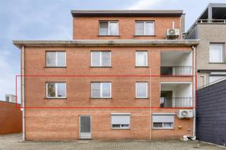 Ruim appartement met 2 slaapkamers en aparte garagebox in het hart van LeopoldsburgDe ligging van dit appartement is ideaal: winkels, restaurants,...