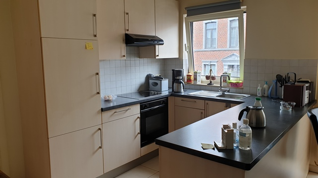 Verzorgd appartement met 2 slaapkamers en garage te Hamme - foto 5