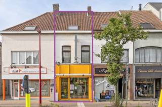 Dit multifunctioneel handelspand met woonst is op heden verhuurd aan een Chinees afhaal restaurant. Beneden wordt gebruikt als commercieel...