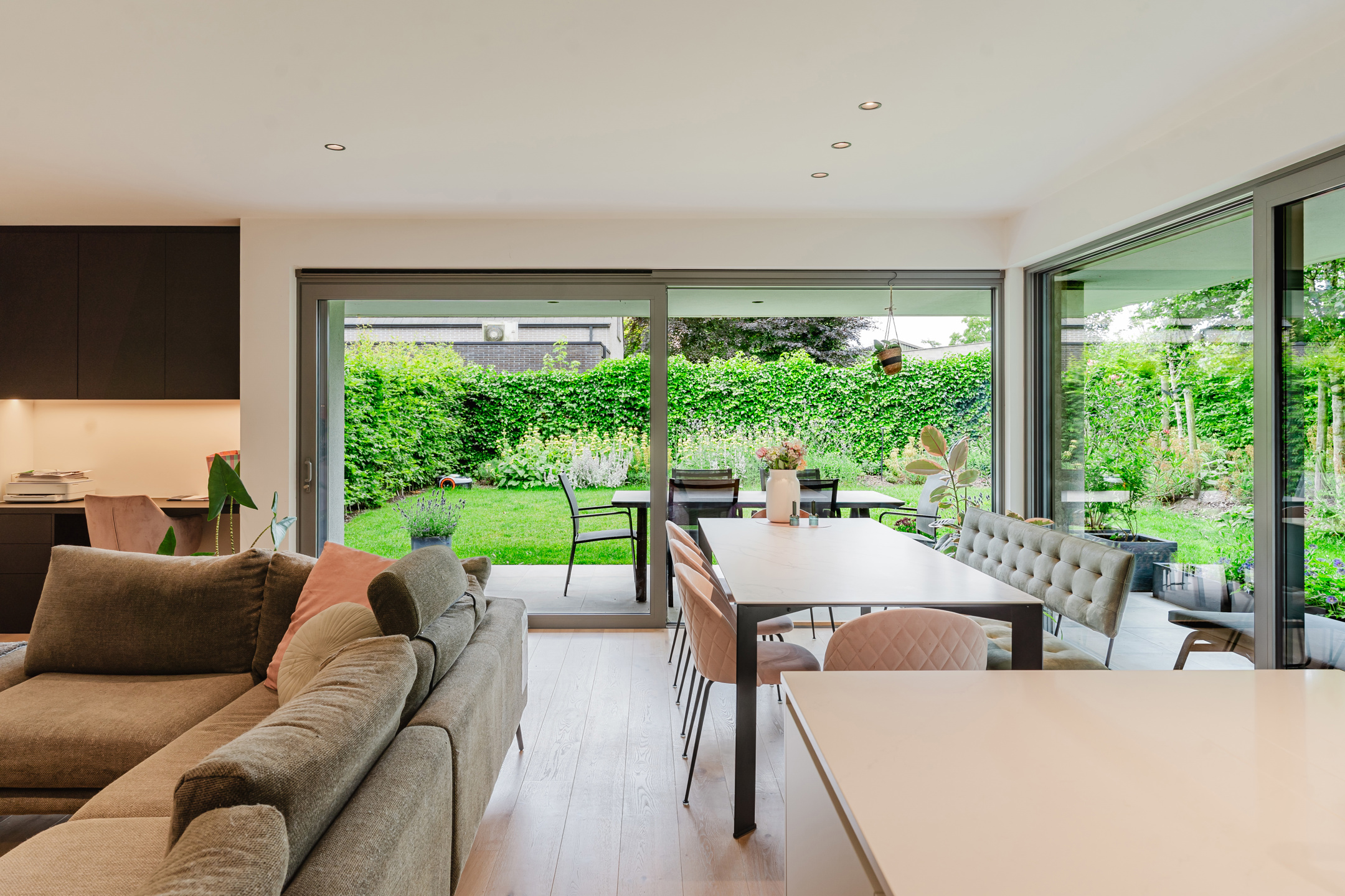 Villa-appartement met 2 SLPKS en tuin te Destelbergen - foto 5