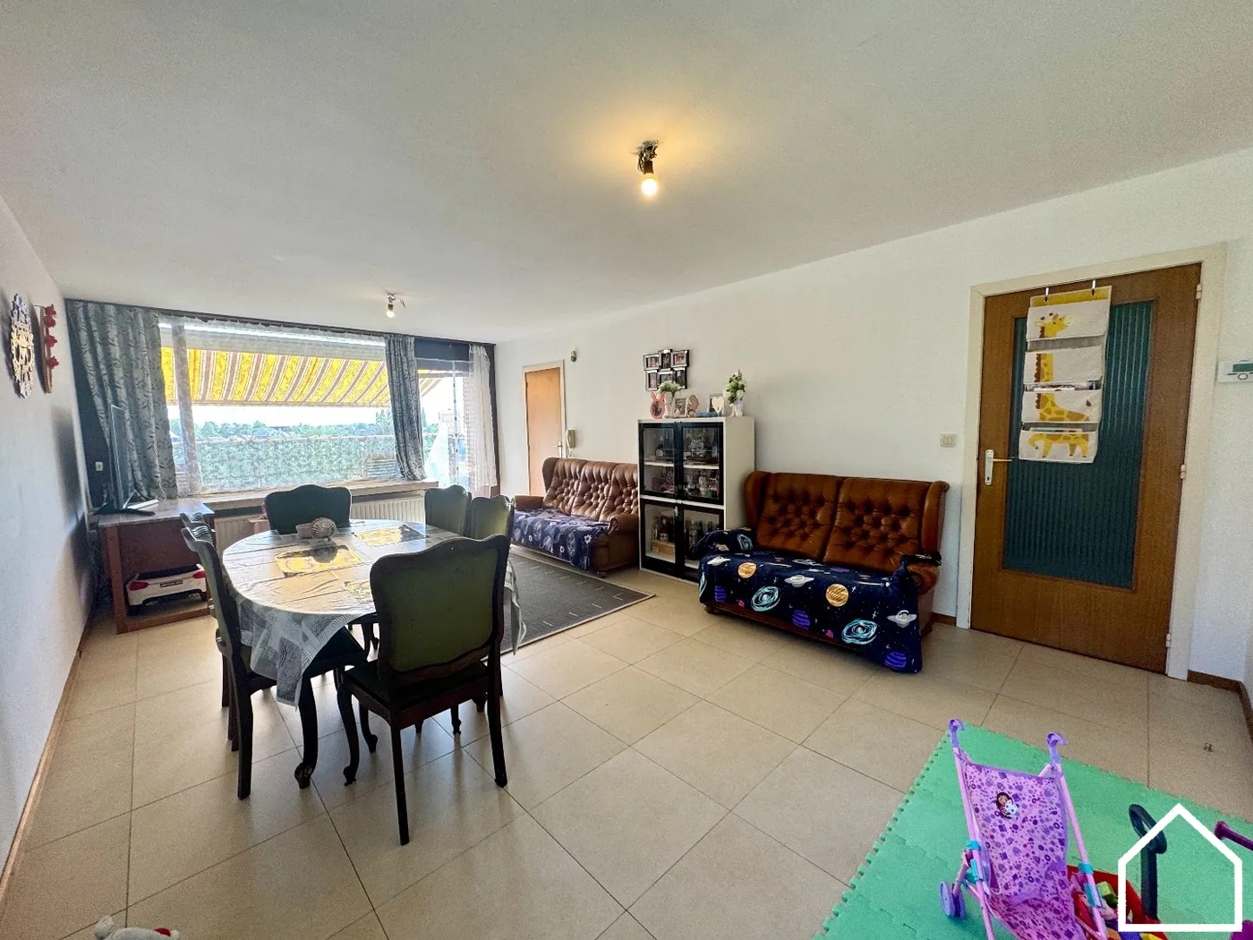 APPARTEMENT MET 3 SLPKS - BADKAMER - ZONNIG TERRAS - foto 4