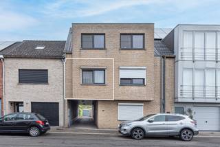 Welkom in de Vaartstraat 180 bus 101, een centraal gelegen appartement op wandelafstand van de vaart (zoals de naam het al doet vermoeden),...