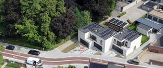 Harelbeke, stad aan de Leie, is een aantrekkelijke plek om te wonen. Tussen het station en het Stadspark bouwden we 3 gezinswoningen met tuin.De...