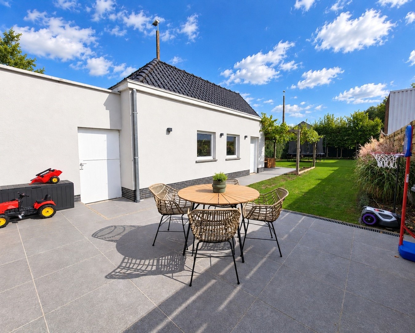 Gerenoveerde woning met garage en zonnige tuin in landelijke omgeving. Topper! - foto 5