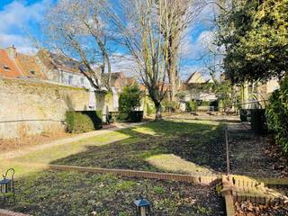 Brugge, aan de Sint-Annarei, DUBBEL APPARTEMENT( 250m²)  in een herenhuis met sublieme zichten, vooraan op de Sint-Annarei, achteraan op een...