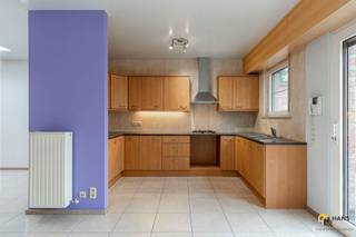Instapklare woning (143 m²) met 2 slaapkamers en tuin (125 m²) in Hoboken. Op een gunstige locatie in Hoboken treffen we deze verzorgde woning. Ze is...