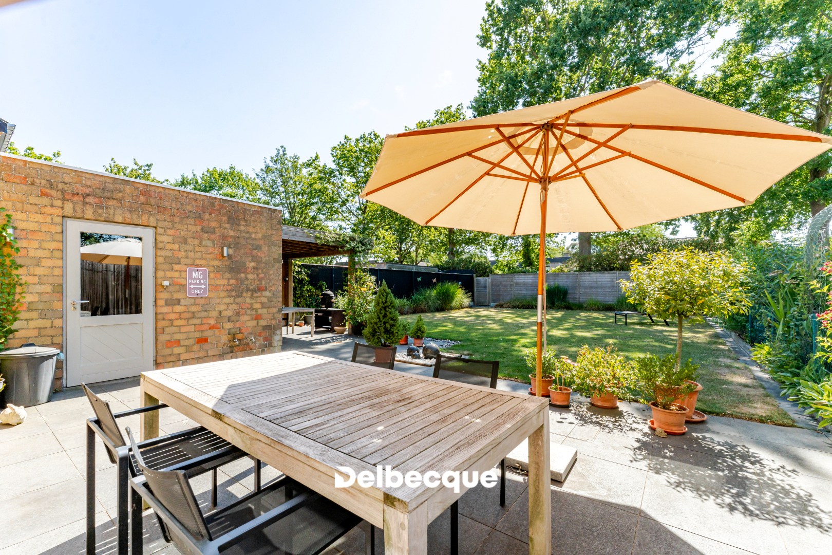 Perfect onderhouden halfopen woning met ruime tuin in residentiële woonwijk te St-Kruis - foto 5