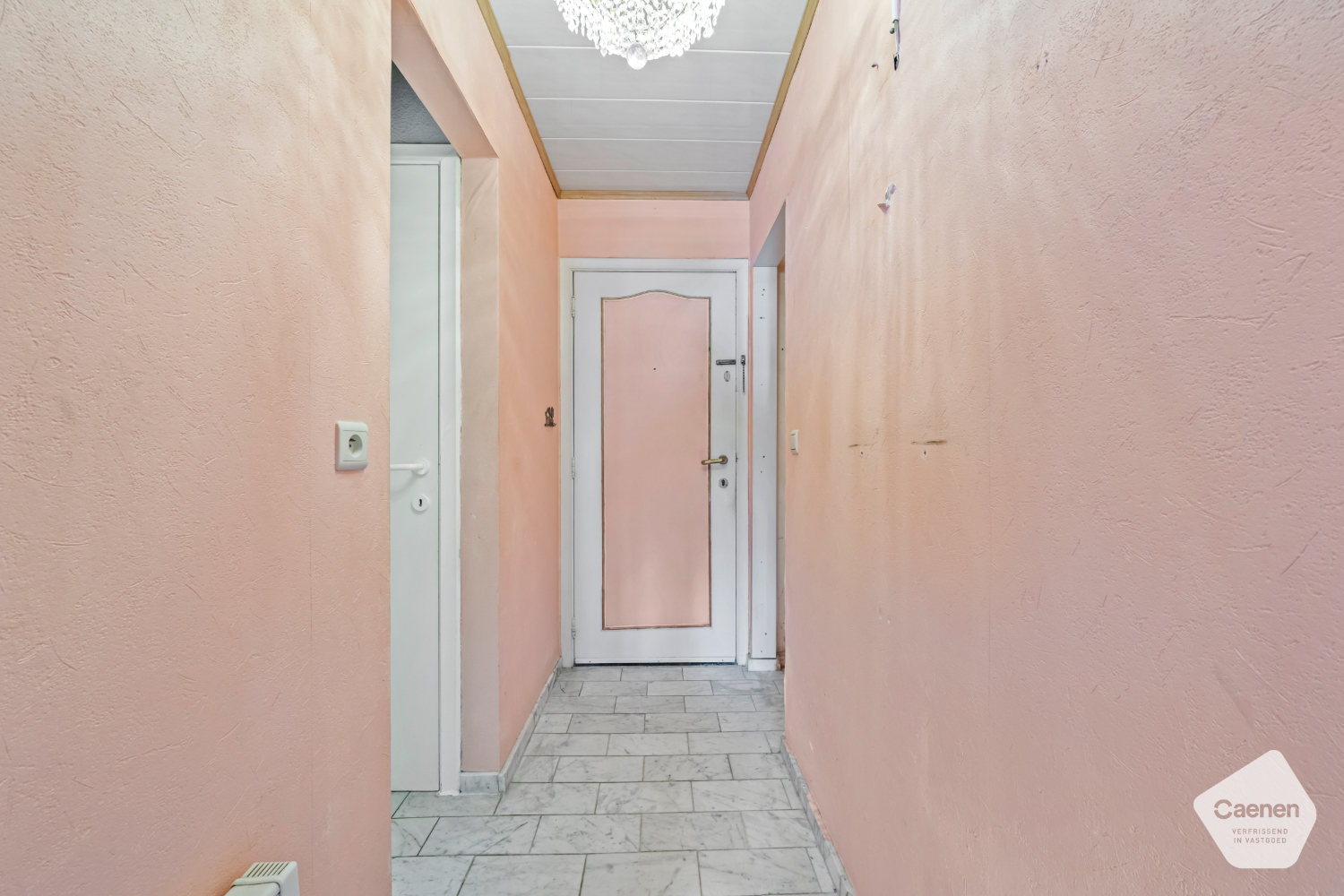 Te renoveren appartement met 1 slaapkamer en prachtig frontaal zeezicht. - foto 3