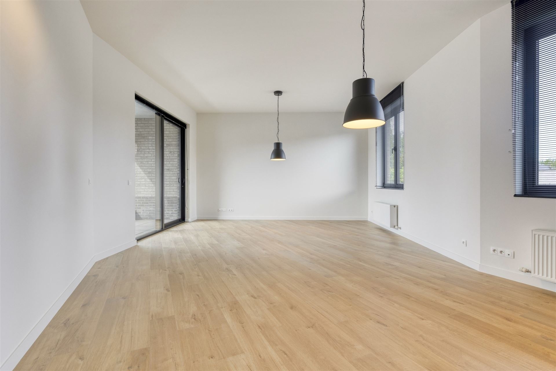 Gerenoveerd gelijksvloers appartement - foto 3