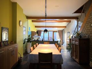 Welkom in deze karaktervolle woning op de Tervuursesteenweg te Bertem, een huis dat de perfecte balans biedt tussen centrale bereikbaarheid en...
