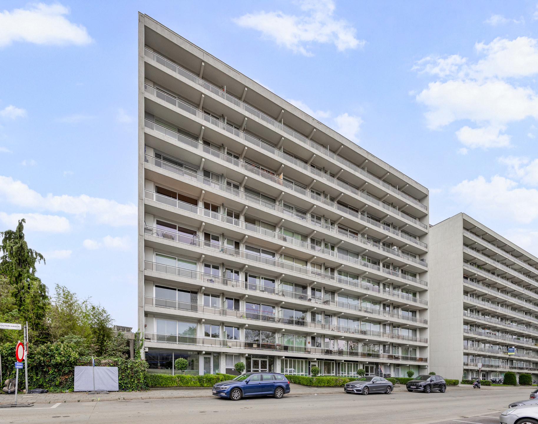 centraal gelegen appartement nabij het Rivierenhof met 2 slaapkamers en terras - foto 1