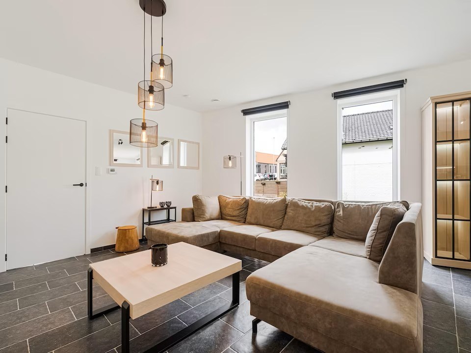 Ruime nieuwbouwwoning met 4 slaapkamers - foto 2