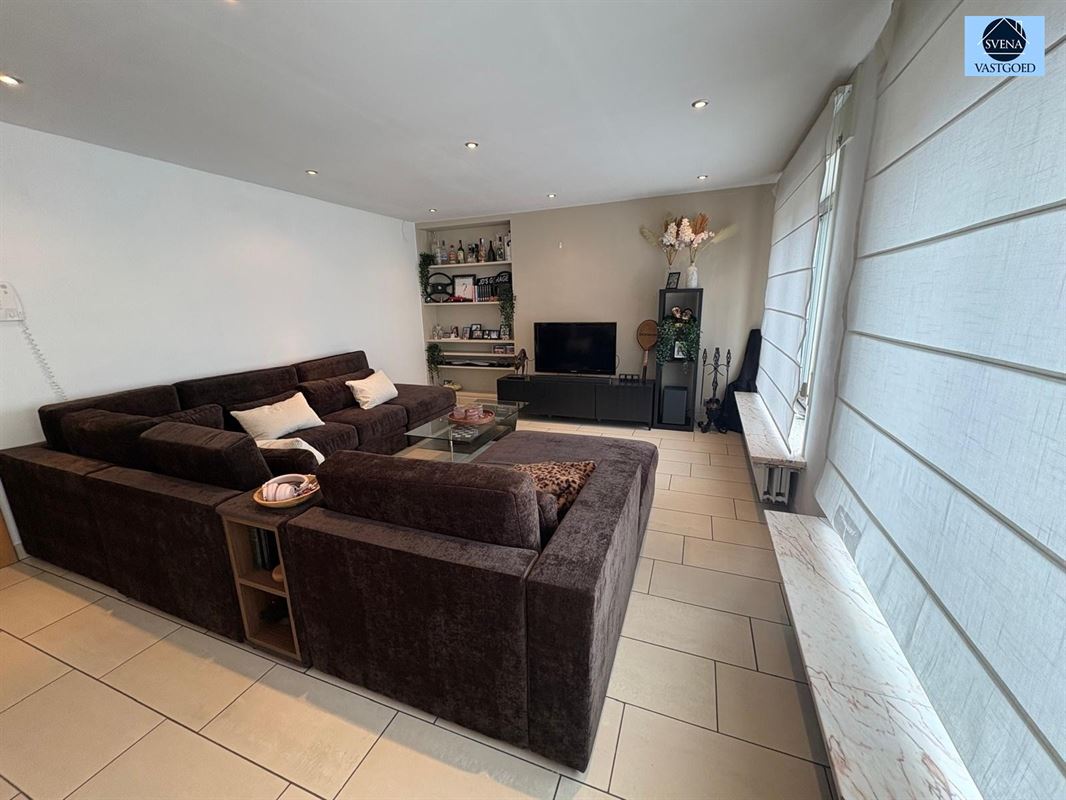 HANDELSHUIS EN APPARTEMENT MET 5 SLAAPKAMERS - foto 3