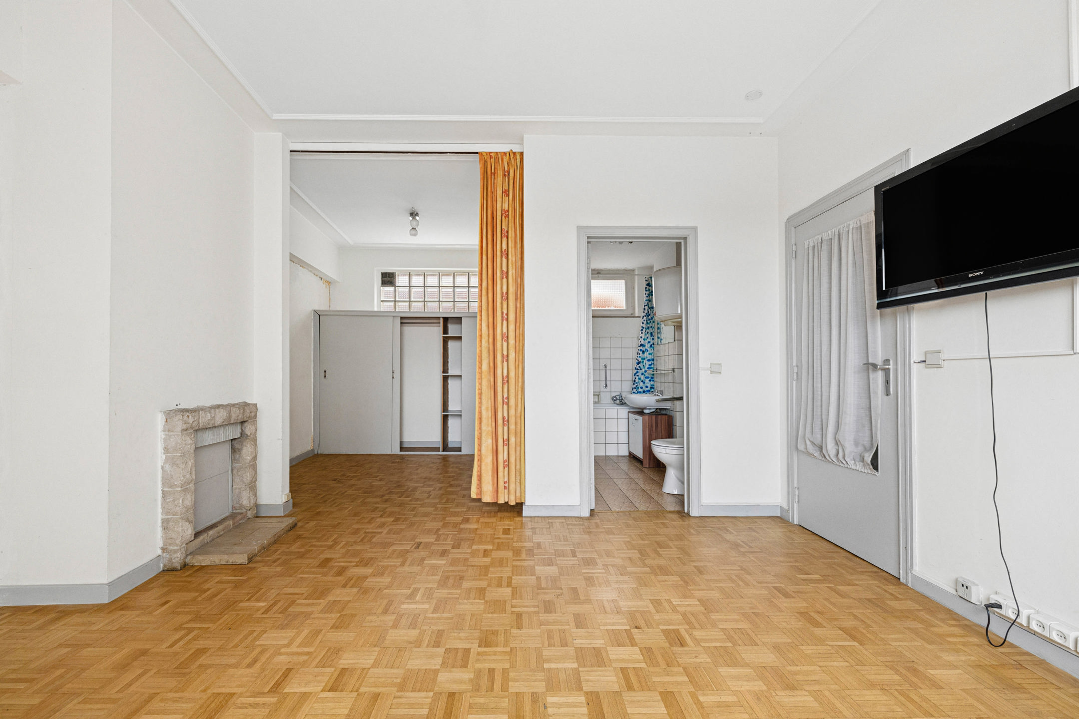 Studio van ±41 m² – Strategische ligging, veel potentieel - foto 4