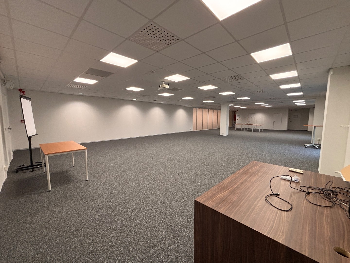 Commercieel kantoor te huur (360 m²) op de Pottelbergsite! De ideale locatie voor jouw bedrijf! - foto 3