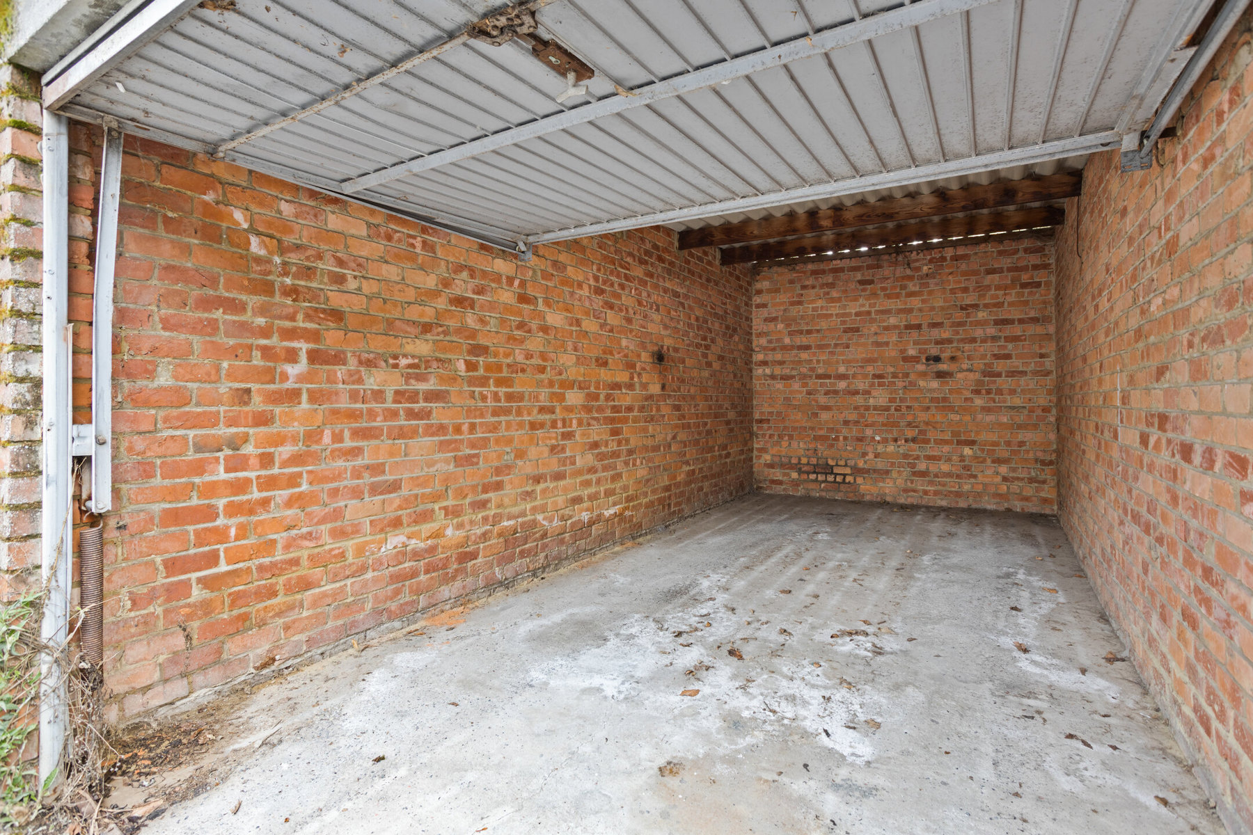 11 garageboxen, centrum Leuven, stabiele huurinkomsten. - foto 5