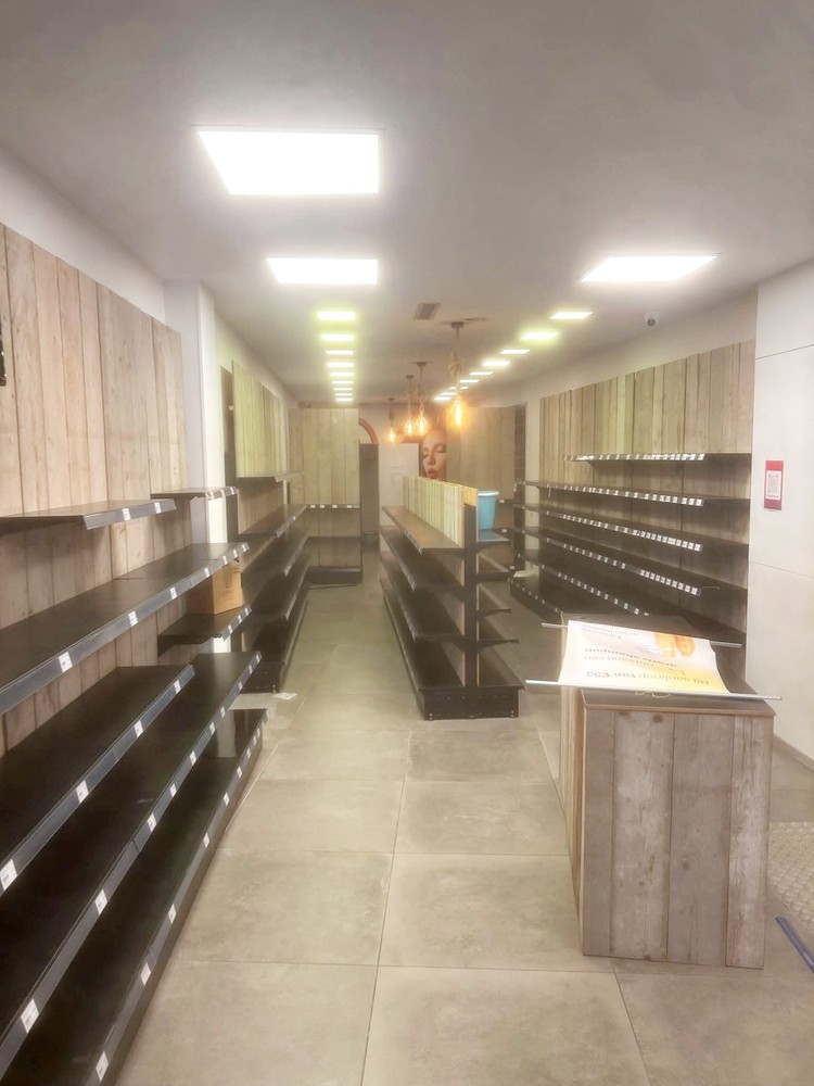 Instapklaar handelspand op absolute A1-toplocatie in de Kattestraat! - foto 5