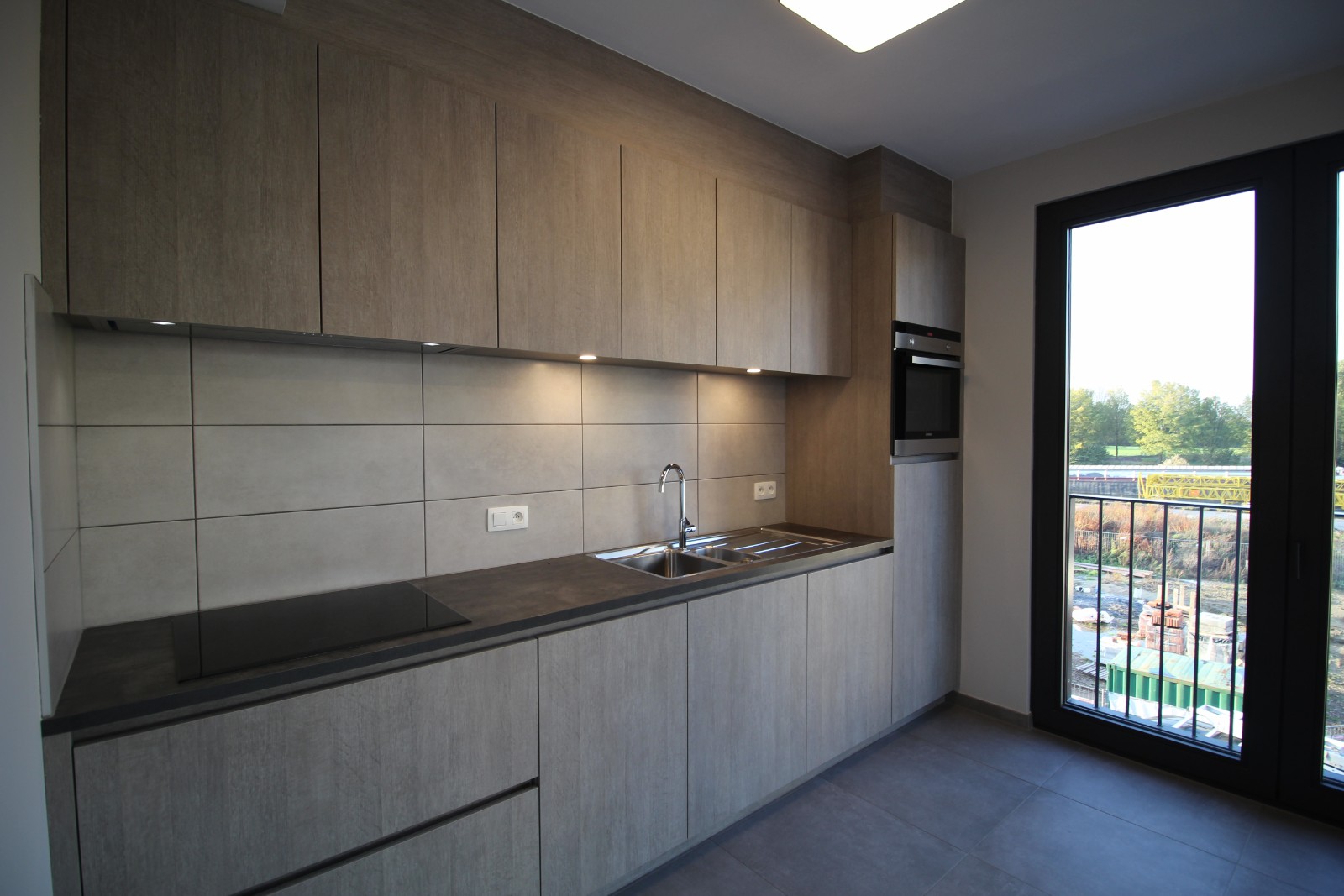 Instapklaar 1 slaapkamer appartement met zicht op de Leie - photo 3