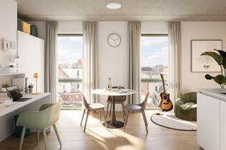 <p><span>STUDIO KOT</span></p><p><span> </span></p><p><span>Met veel enthousiasme stellen wij u de gloednieuwe &amp; duurzame studentenresidentie De Speurder voor. Gelegen op een iconische locatie in Ledeberg 🎓, vlakbij ’t Zuid &amp; de Gentse stadsring. Wij bevinden ons op enkele minuten fietsen van populaire trekpleisters zoals het Sint-Pietersplein, de Overpoort en verschillende campussen (Ugent, Arteveldehogeschool, HOGENT, LUCA School of Arts, KASK &amp; Conservatorium), letterlijk tussen stad &amp; studie. </span></p><p><span>De voormalige locatie van interieurzaak De Speurder in Gent is vanaf september 2026 de thuisbasis voor 81 studentenkamers. Geen basic cot, maar een plek waar je echt wil wonen: veel licht, strak ingericht en helemaal klaar voor jouw studentenleven 📚 En als kers op de taart? 🍒 Het </span><span>panoramisch dakterras</span><span>. De plek waar je na een lange dag les even alles loslaat. Chill met vrienden, geniet van het uitzicht over Gent of start je avond hier voor je richting het stad trekt. 🌇</span></p><p><span> </span></p><p><span>Studio Kot</span><span><br />26m² | Eigen sanitair + kitchenette | 13 units</span></p><p><span>Specificaties: <br />- Huur: 750,00 euro + 135,00 euro gemeenschappelijke kosten <br /></span><span>(gemeenschappelijke kosten: water, verwarming, elektriciteit en internet)</span><span><br />- Bemeubelde studio <br />- Eigen sanitair (douche, lavabo &amp; toilet)<br />- Eigen ingerichte kitchenette<br />- Gemeenschappelijke ontspanningsruimtes </span></p><p><span> </span></p><p><span>Net als ons overtuigd dat residentie De Speurder een ideale plek is om te verblijven tijdens je studententijd? Vraag een bezoek aan via volgende link: </span></p><p><span><span>https://yourent.pillar.estate/request-visit?access_token=bf52c5d7-f534-4718-a361-ccd47263af17</span></span></p><p><span> </span></p><p><span>Wenst u nog geen bezoek maar bijkomende info? Neem dan contact op met Pillar via  <span>info@pillar.estate</span></span><span> of telefonisch op het nummer 033 695 695. <br /><br />*De oppervlaktes zijn ter indicatie. Pillar kan niet verantwoordelijk worden gehouden voor de juistheid van de verstrekte informatie. </span></p><p><span> </span></p>