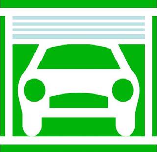 Lockable garage box in the center of Oostduinkerke-Bad. <br />This garage box is located in the basement of the Oostbank residence, close to the seafront and the commercial center of Oostduinkerke-Bad.<br />Dimensions: 2.90 m * 5.60 m<br />Rental price €1,440 / Year