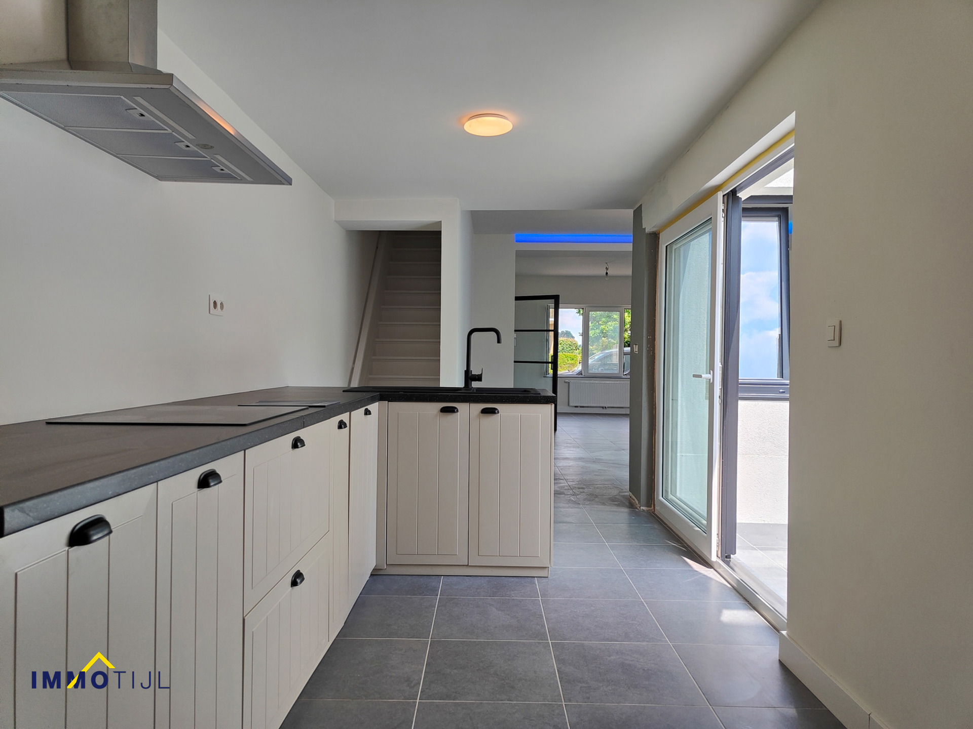 Recent gerenoveerde woning met 3 slaapkamers te Moorsel! - foto 3