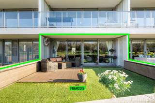 Dit gelijkvloerse appartement is gelegen op een boogscheut van Bredene-aan-zee en bevindt zich dus in de nabijheid van talrijke...
