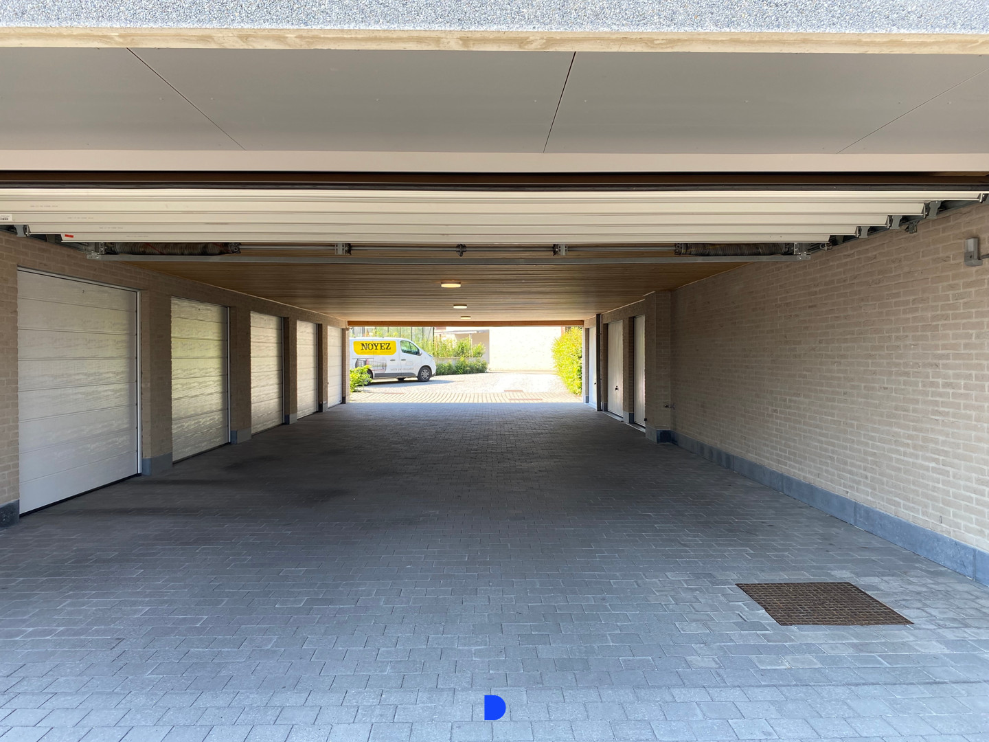 Mooi appartement met 2 terrassen in het centrum van Rumbeke. - foto 4