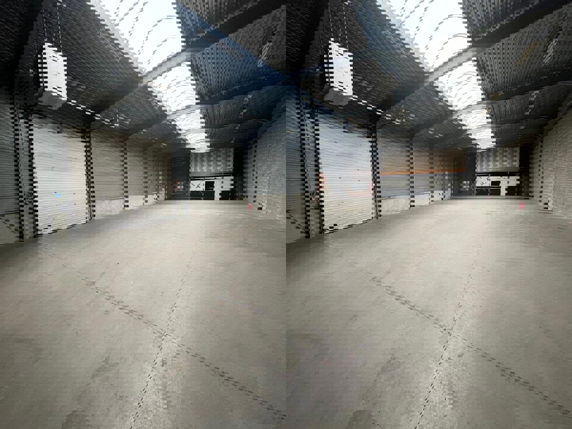 Kontich: magazijn 620m² met kantoor en buiten stockage - foto 4