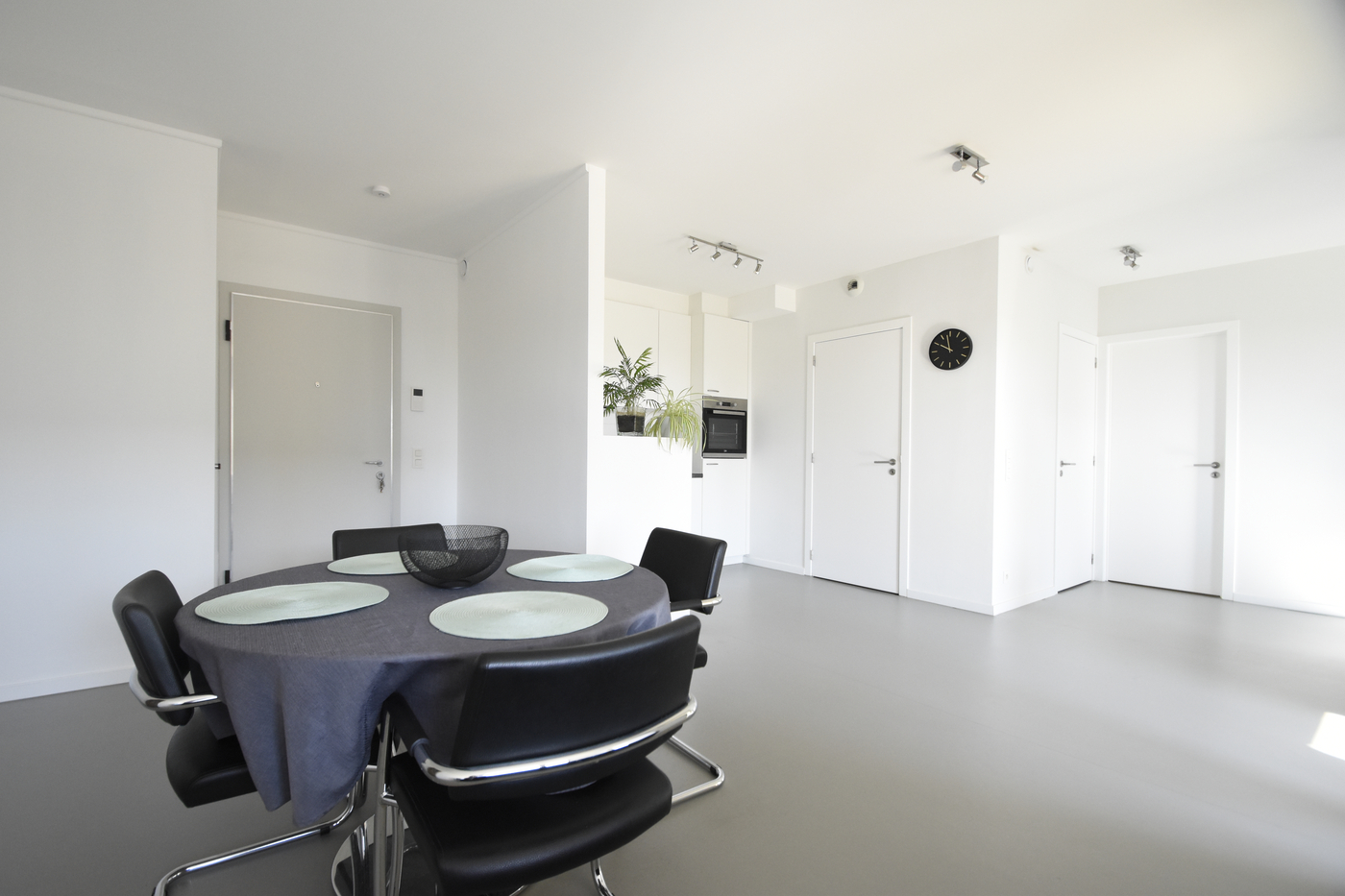 Gezellig appartement met ruim terras en ondergrondse autostaanplaats - foto 5