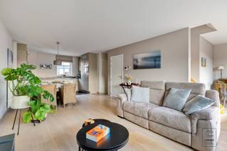 Prachtig duplux appartement met een bewoonbare oppervlakte van 120 m², twee slaapkamers en 2 x terras op een absolute toplocatie te centrum...