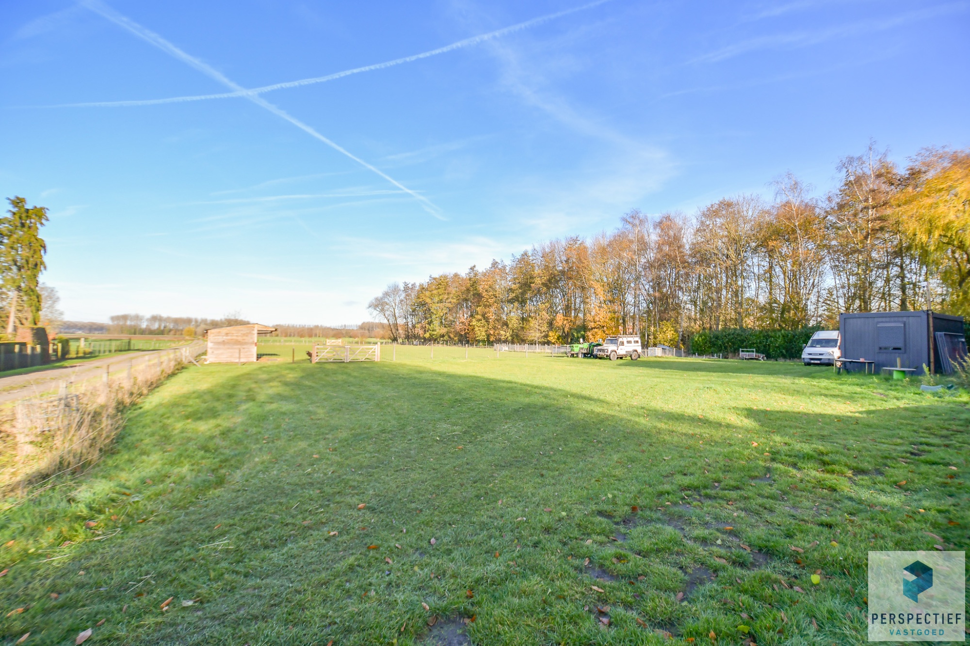 Landelijke woning met een magazijn, schuur en weide op 10 224m² - foto 5