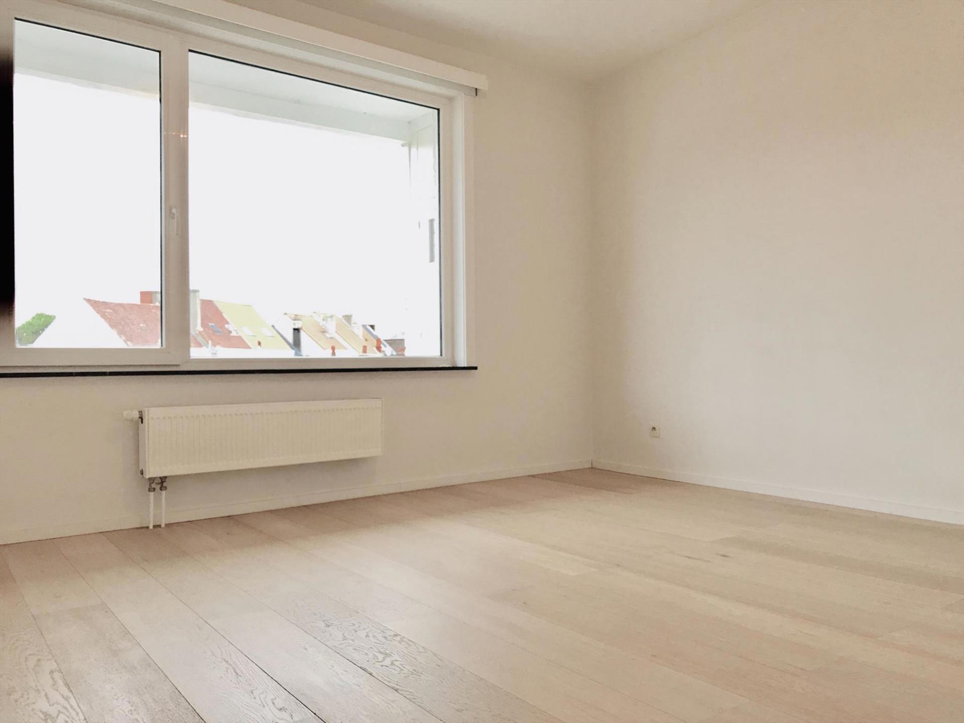 2 slaapkamerappartement met terras en garage inbegrepen - foto 5