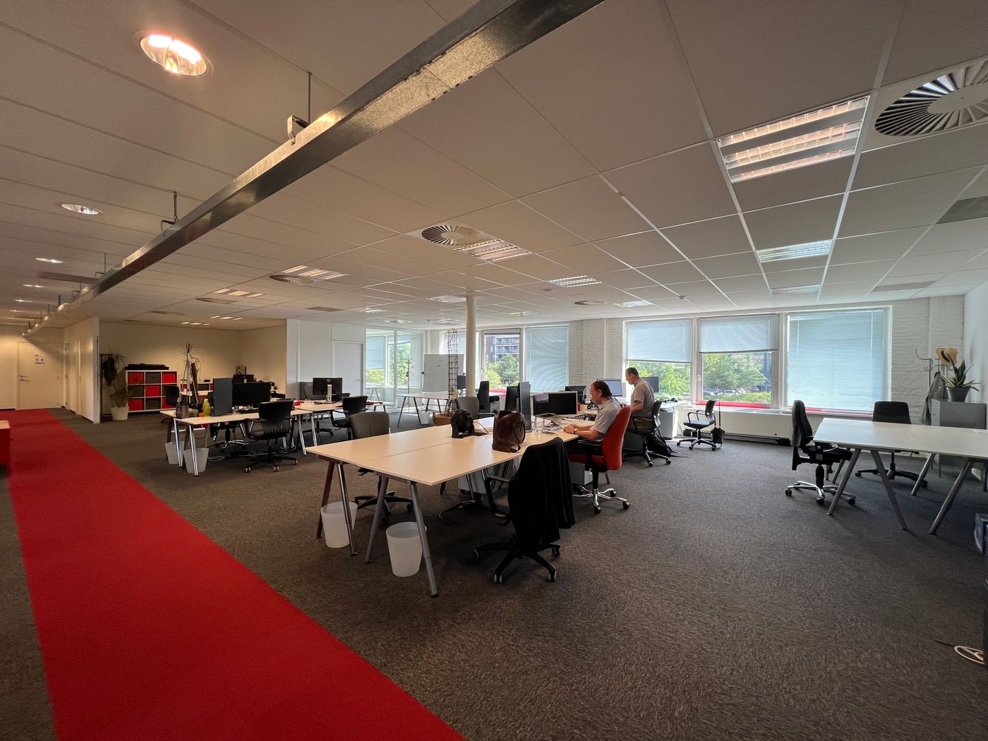 399 m² instapklare kantoren op 2 km van het centrum van Gent - photo 5