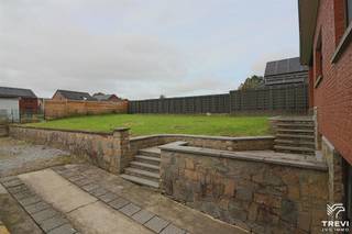 Composition :Sous-sol : garage : 39,96 m², cave : 12,95 m², local chaufferie/buanderie : 10,90 m².Rez-de-Chaussée : hall d'entré : 9,03 m², living :...