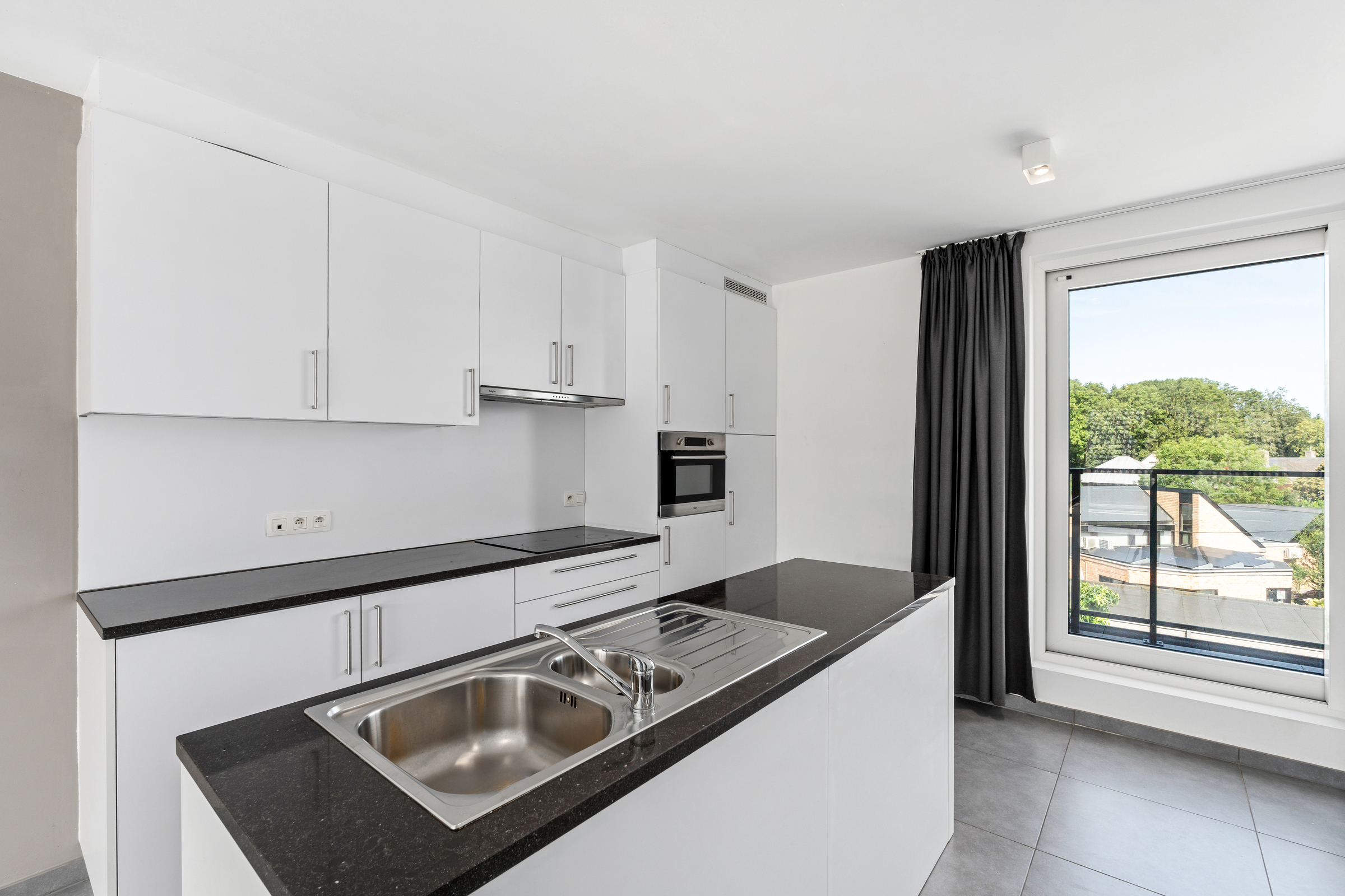 INSTAPKLAAR APPARTEMENT + 2 SLAAPKAMERS & GARAGE IN ASSENEDE - foto 4