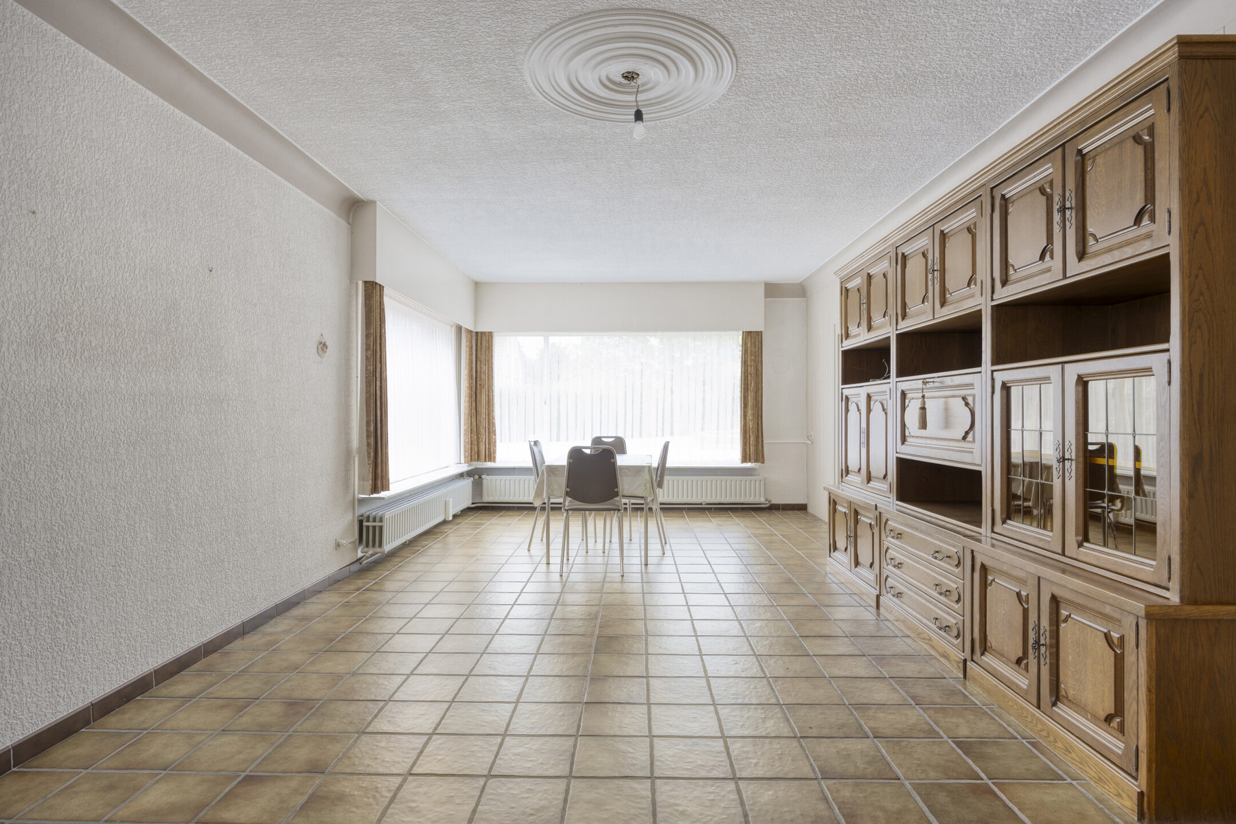 Woning met renovatiepotentieel in het centrum van Hechtel! - foto 4
