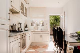 GEZELLIGE WONING MET 3 SLAAPKAMERS VLAKBIJ MECHELEN CENTRUMOp zoek naar een charmante woning op wandelafstand van het bruisende hart van Mechelen?...