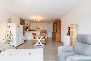 [[ DIT PAND NEEMT DEEL AAN DE ERA OPEN HUIZEN DAG OP 6/12 VAN 13:00 TOT 14:00 ]]Te koop: verzorgd appartement in Oostende, centraal gelegen aan de...