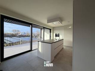 Magnifique appartement au 1er étage avec caractère historique à Baardegem-Aalst!L'appartement comprend un hall de nuit, un salon avec cuisine...