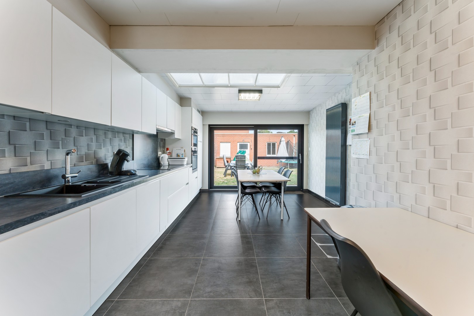 Instapklare HOB met 3 slaapkamers en garage te Oostrozebeke! - foto 5