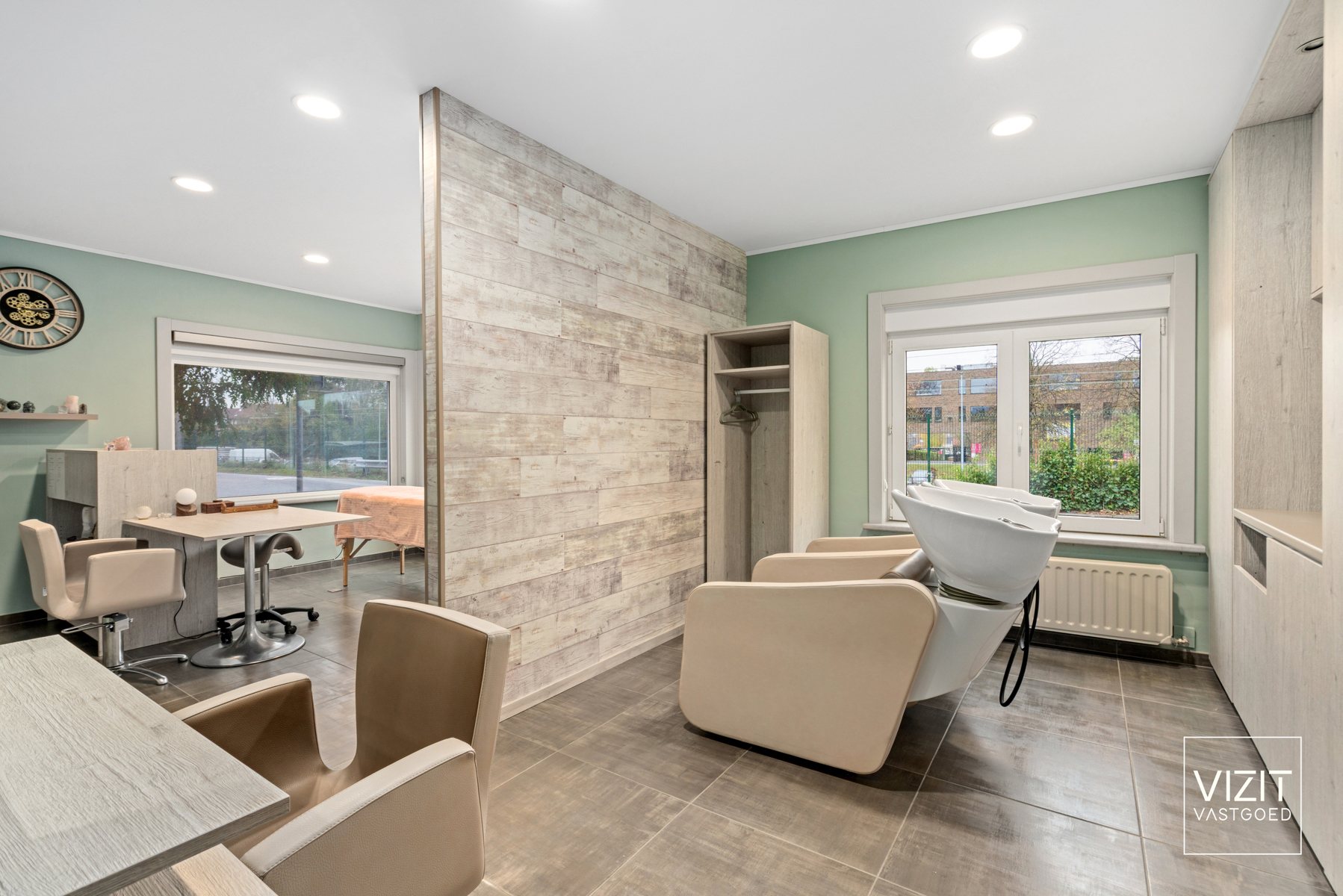 Ruime woning met tuin en garage in rustige woonwijk!  - foto 1