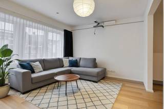 Discover this spacious and ready-to-move-in house with a living area of 220m² in Deurne. This building combines contemporary living comfort with...