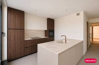 Dit gloednieuwe appartement, gelegen in de Vennestraat 13 te Waregem, biedt het beste van modern wonen. Perfect voor starters, alleenstaanden...