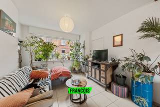 Ontdek deze instapklare woning in de Weidstraat 17 te Assebroek, op slechts 3 minuten fietsen van het centrum van Brugge.Op het gelijkvloers betreed...