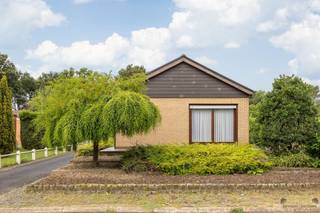 Te koop: Charmante instapklare woning met 2 slaapkamers en garage in RotselaarOp zoek naar een gezellige woning op een toplocatie? Ontdek deze...