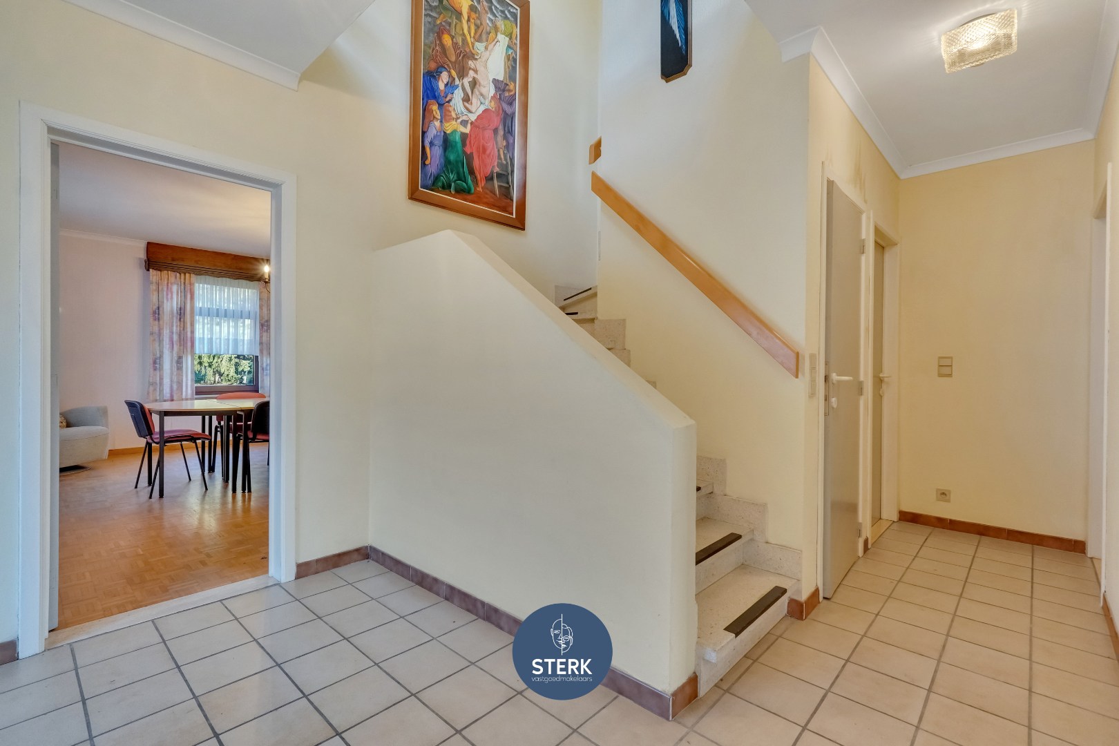 OP TE KNAPPEN GEZINSWONING MET VEEL POTENTIEEL NABIJ MAASTRICHT ! - foto 5