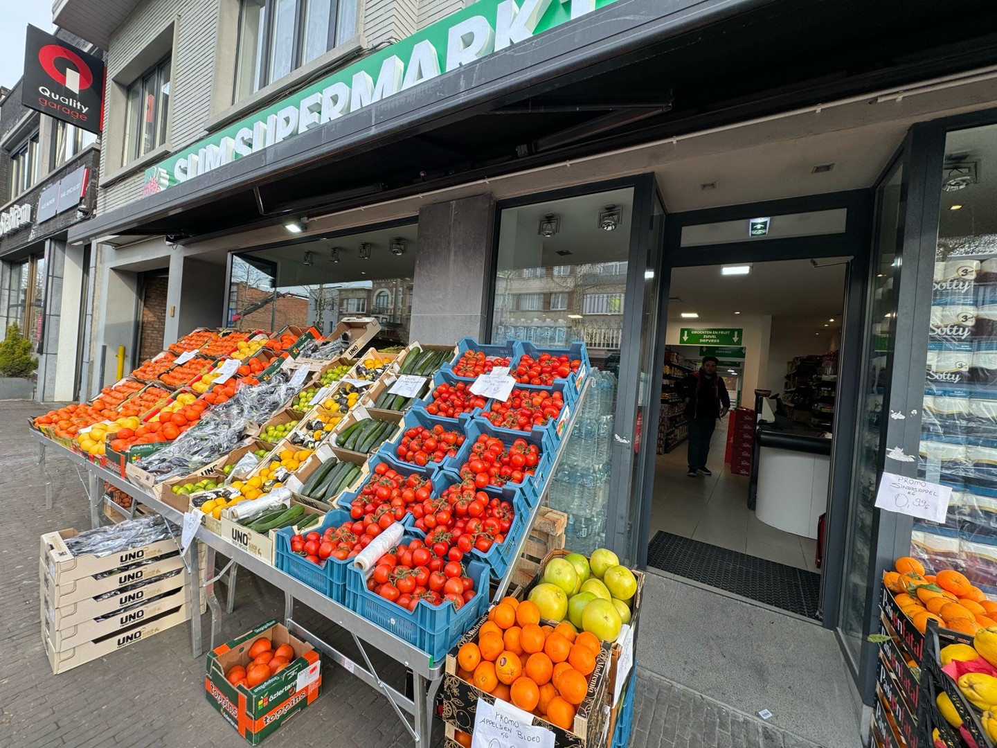 VERHUURD COMMERCIEEL GELIJKVLOERS MET 4 P - foto 4