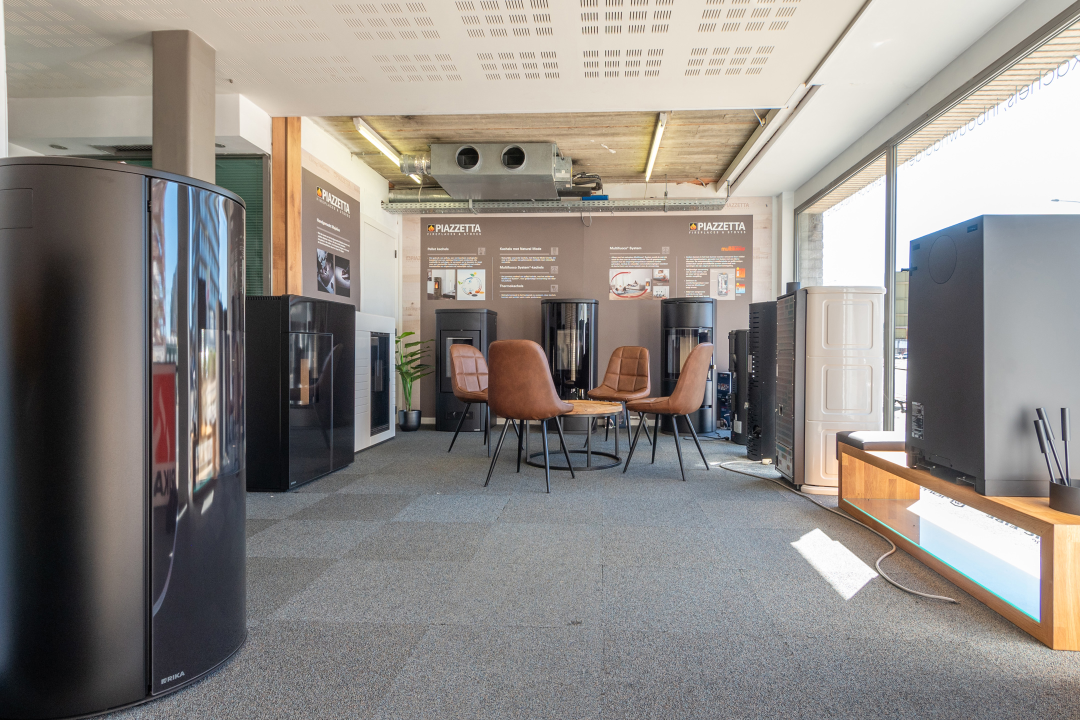 Ruim handelsgelijkvloers nabij het centrum - foto 3