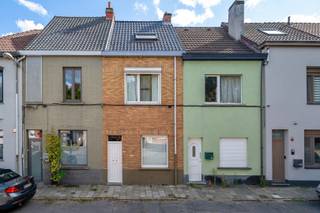 In de gezellige Spellewerkstraat in Mariakerke, op een boogscheut van de Bourgoyen-Ossemeersen en op slechts 100 meter van de vaart, vindt u...